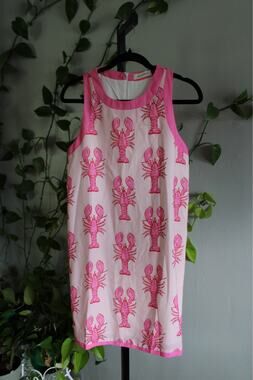 Nice To Meet You Pink Lobster Print Shift Dress NWT |  Size M